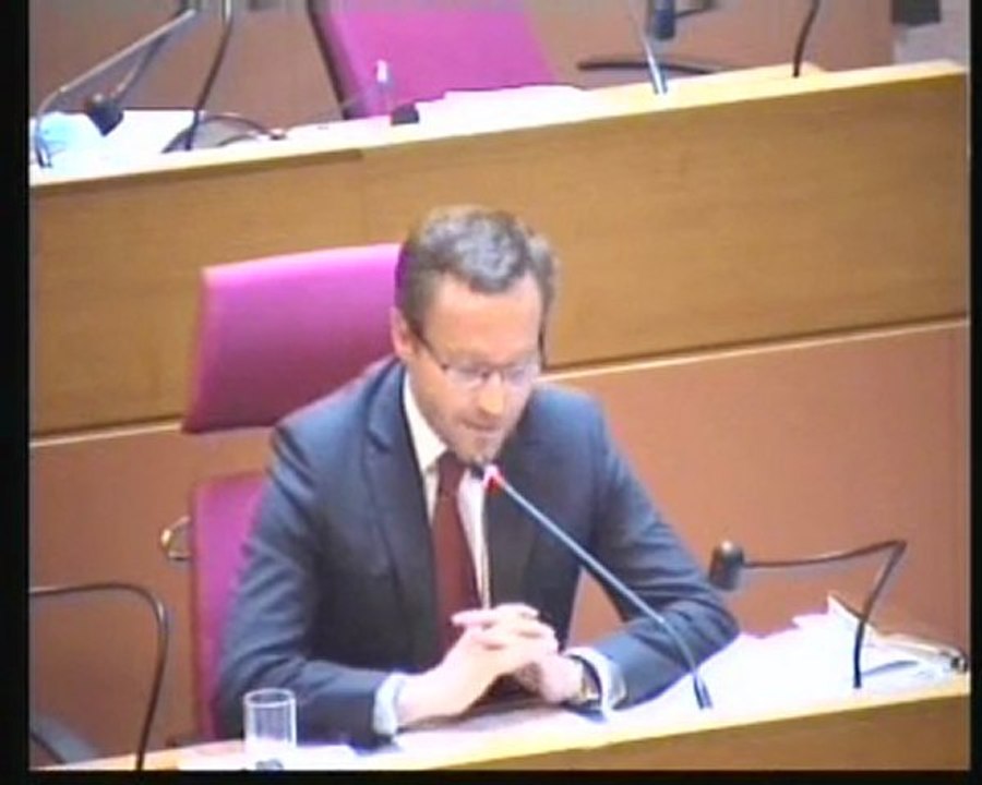 Jean-Marc Pasquet sur le compte administratif 2010 du Conseil réigonal d'Ile-de-France