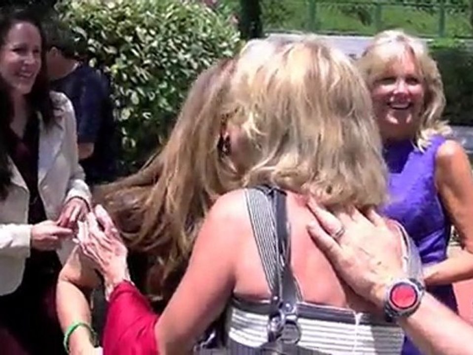 Maria Shriver Shows Grace In Greece