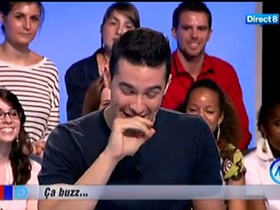 Fou rire chez Morandini! lors de la chronique de Willy Liechty