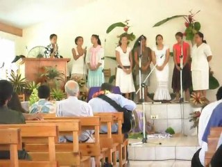 7ème jours les jeun's de Taravao chante au saba^^