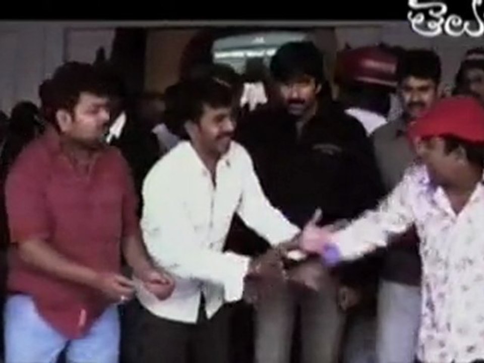 Ravi Teja vs Brahmanandam as Rakhi