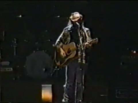 From Hank To Hendrix - Neil Young w/Crazy Horse - Fuji Rock 2001