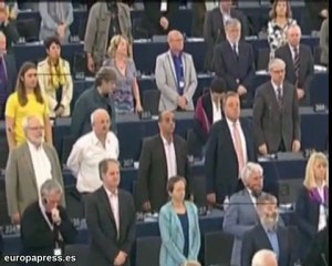 El Congreso guarda un minuto de silencio por Lorca