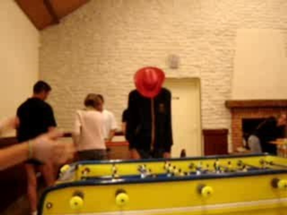 Louis qui passe sous le baby