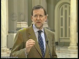 Download Video: Rajoy disfruta de la mascletà con Camps y Barberá