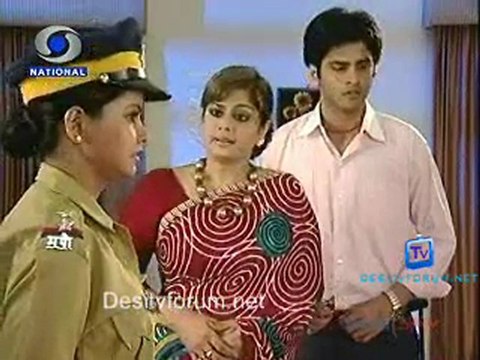 Piya Ka Aangan - 29th June 2011 Video Watch Online p4