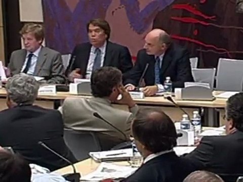 Christine Lagarde erklimmt IWF-Chefsessel