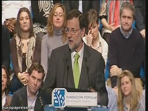 Rajoy aboga por la victoria de la gente decente