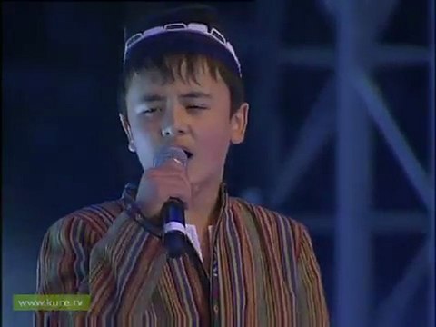 17 Hüzünlendim-Karabulutları kaldır Tacikistan İzmir 9.Türkçe Olimpiyatları