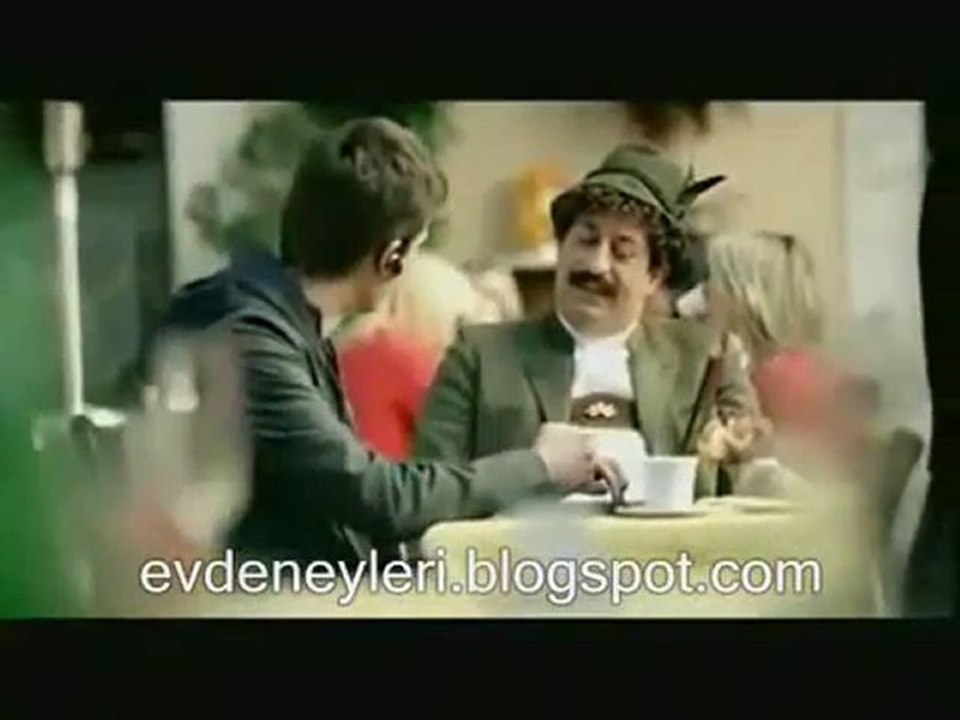 Cem YILMAZ - Türk Telekom reklamı WIRO - Roma İtalya http   evdeneyleri.blogspot.com