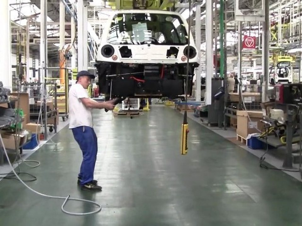 lancement de la production en série de la Mia Electric, dans l'ancienne usine Heuliez