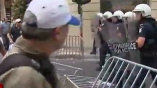 Gwałtowne zamieszki w Atenach