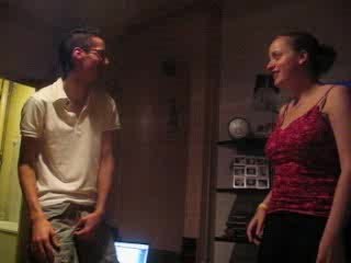 rom1 et clem ki sfon une choré