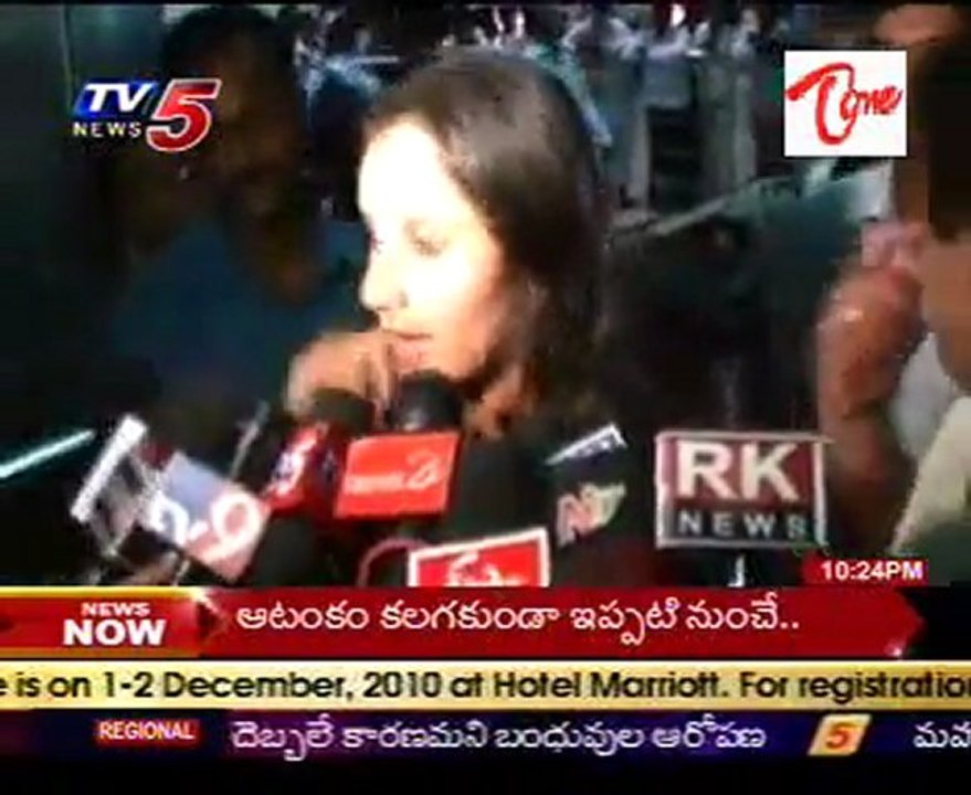 HYD Tennis wonder Sania mirza back to @ Samshabad airport - talking to Media