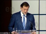 Rajoy elogia política de inmigración de Valcárcel
