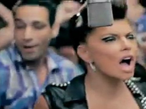 David Guetta & Chris Willis ft Fergie & LMFAO - Gettin' Over You