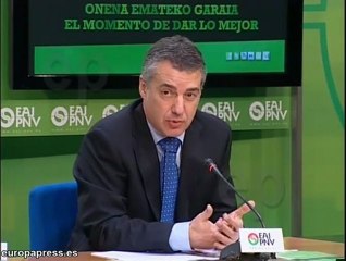 Urkullu dice que con ETA no deben hablar de política