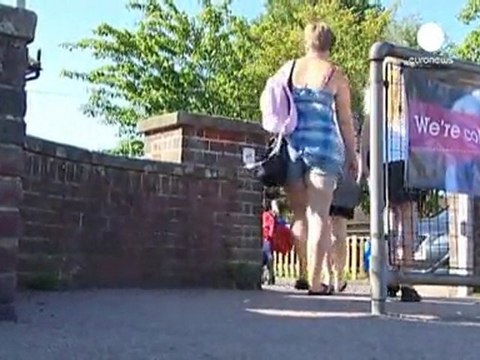 Los funcionarios británicos en huelga contra la reforma...