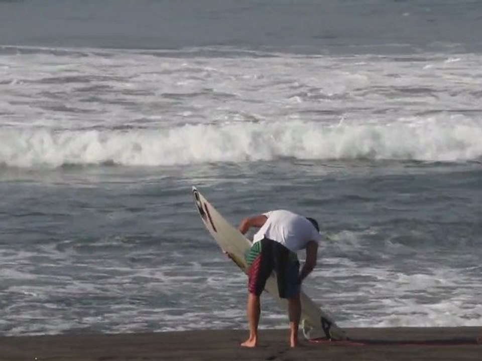 Surf : Simon Marchand au Mexique