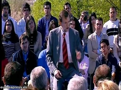 Rajoy se dirige a los jóvenes extremeños