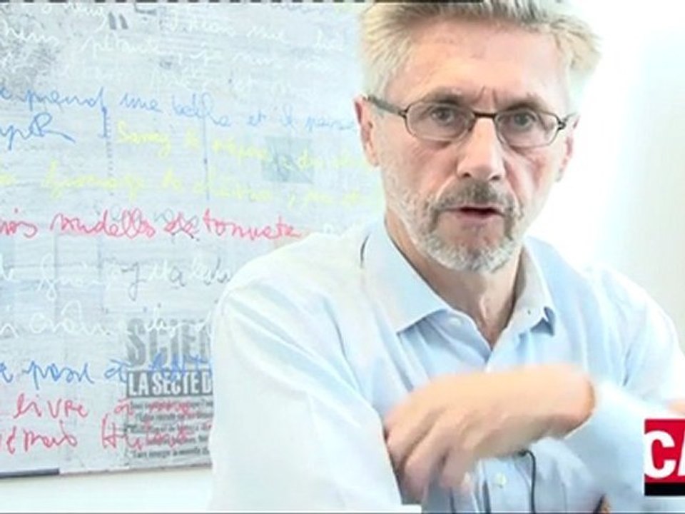 Interview de Henri de Bodinat sur la politique des radios libres