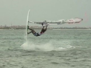 Windsurf Freestyle PWA Aruba 2011 : victoire de Steven Van Broeckhoven