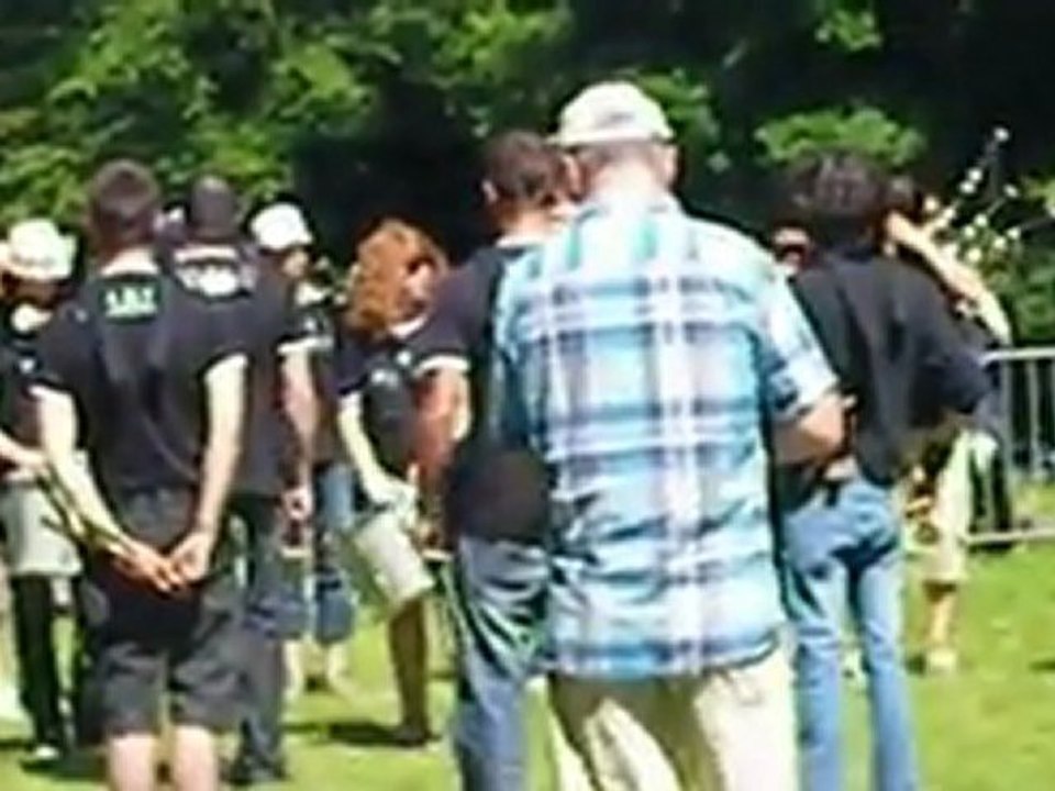 DANSES BRETONNES ET SONNEURS