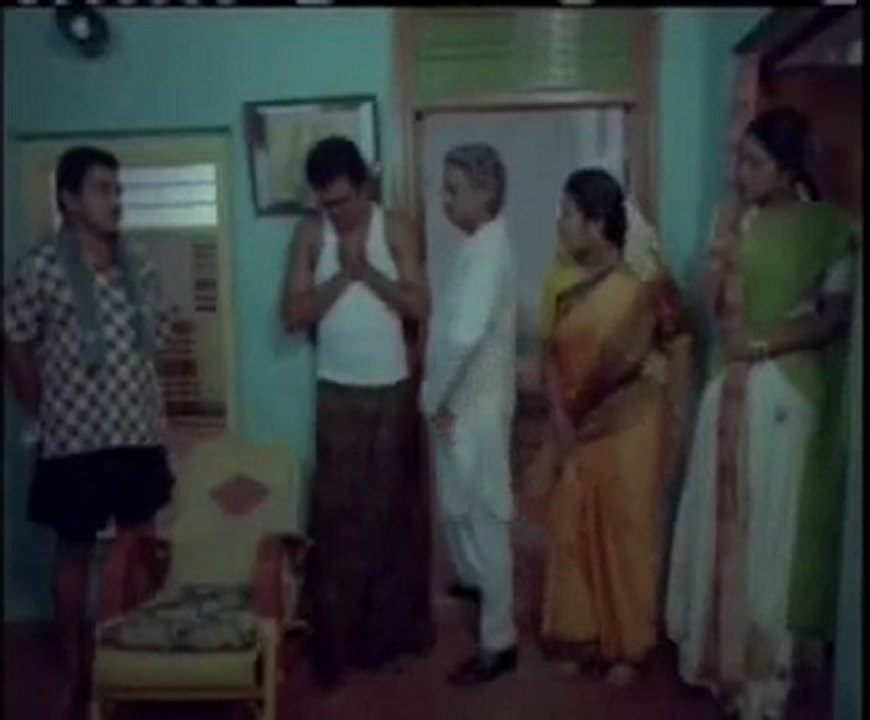Comedy Scene from Edurinti Mogudu Pakkinti Pellam