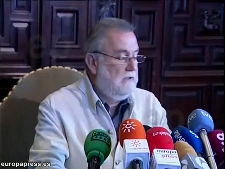 Torrijos descarta dimitir tras su imputación