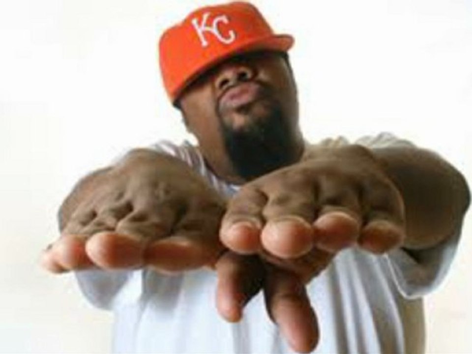 Fatman Scoop-Ladiez Fellaz (feat Lil cease & Lil Kim)