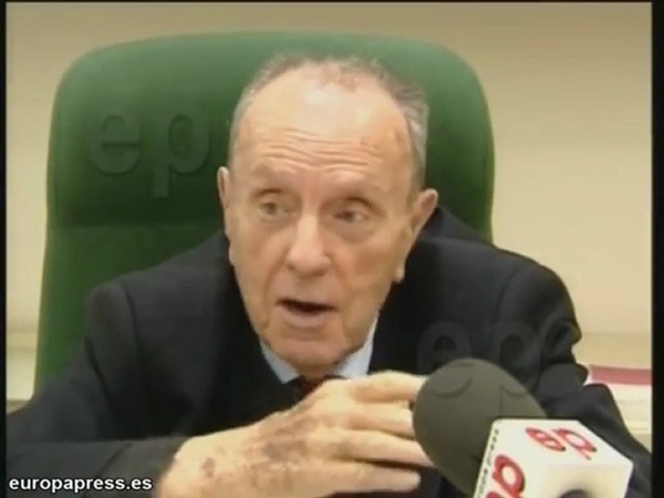 Manuel Fraga evoluciona favorablemente