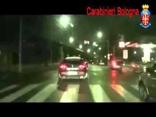 Descargar video: Bologna - Rapinatori cinesi catturati tra Bologna e Prato