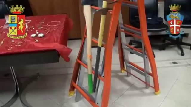 Arezzo - Operazione Golden District, furti agli orafi