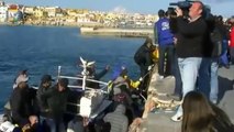 Lampedusa (AG) - Nuovi sbarchi, arrivano 42 immigrati