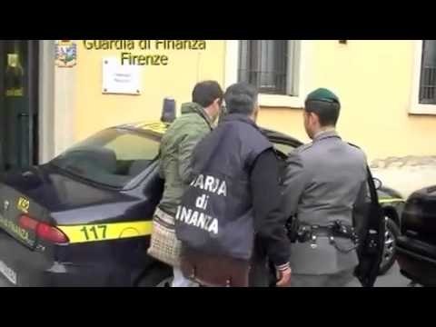 Firenze - Operazione Acaro, vendita porta a porta di aspirapolvere