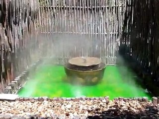 Fontaine du jardin médiéval de Saint-Antoine-l'Abbaye
