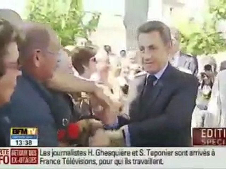 Nicolas Sarkozy angegriffen Fail