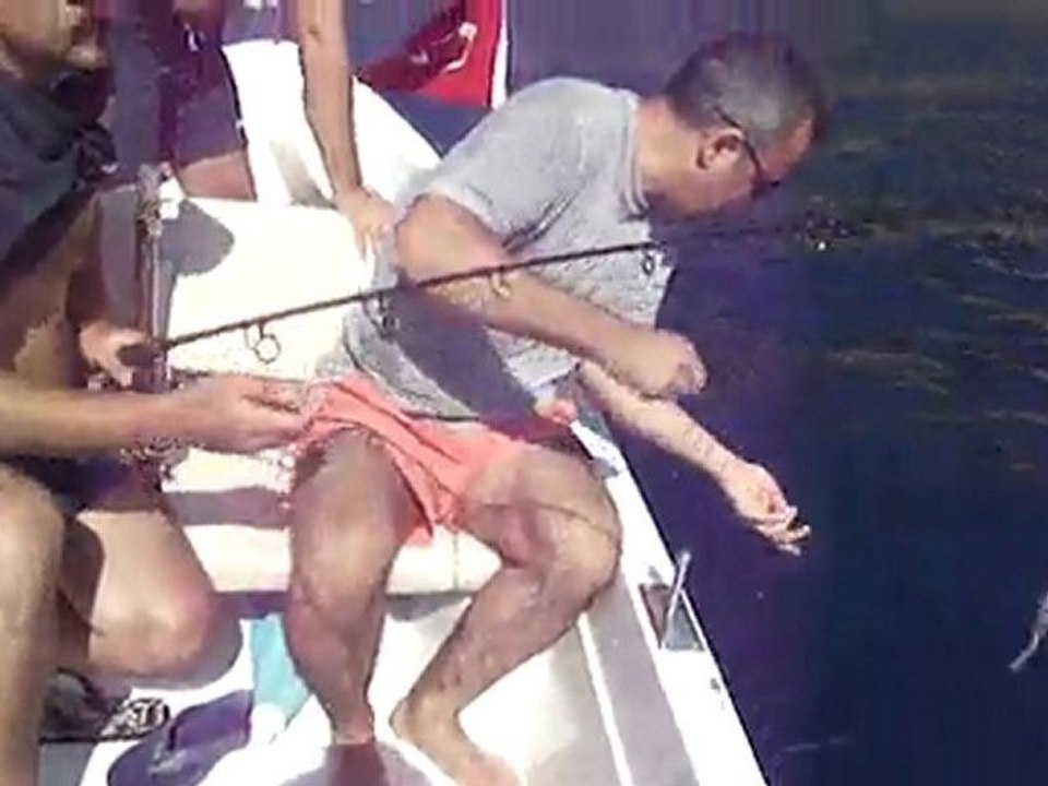 ADRASANIN BEREKETLI SULARINDA YAZILI ORKINOS AVI - www.adrasanbalik.com