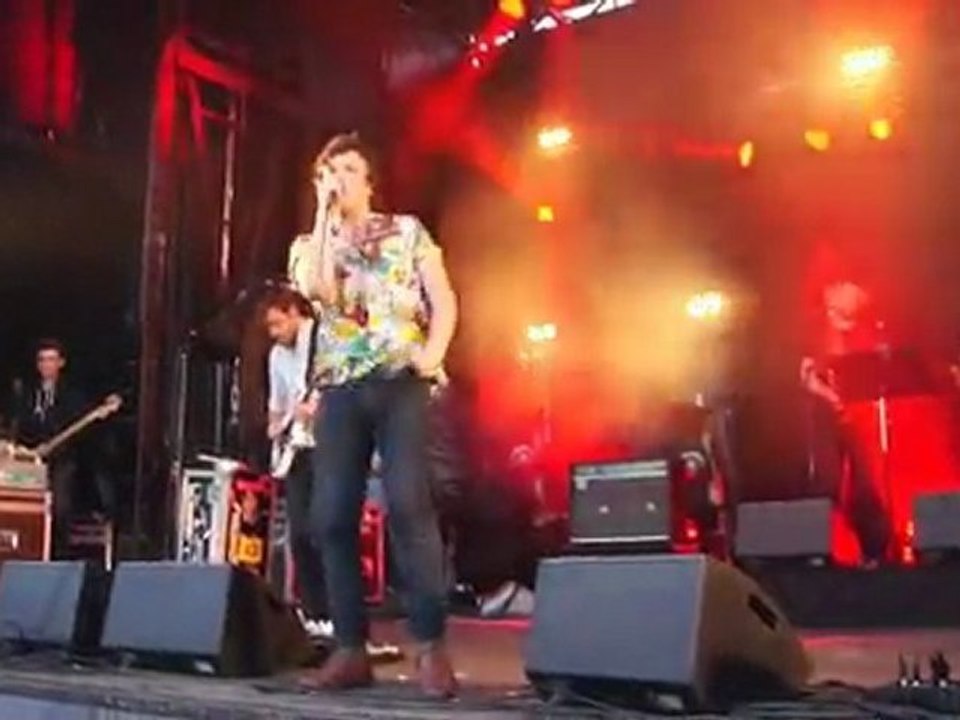 Concert d'ouverture des Terrasses du Jeudi 2011 avec Friendly Fires