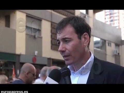 Gómez critica comentarios de Aznar sobre Gadafi