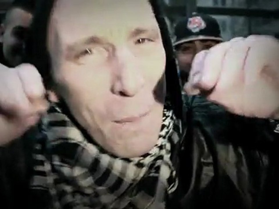 13 taffes le47 feat straight crooked ;jeunky feelasz; frelon; emotion la folie; billenium ;mij rng; freshady; arsel mc ;uzi ;r fugit; lolo siffredi sur une prod de garyAlaprod clip produit par realeast realiser par octopus prod