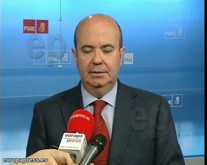 El PSOE dice que el PP tiene "pánico" a debatir