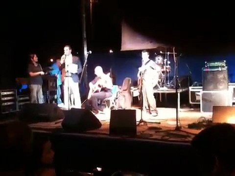 Napoli - Luigi de Magistris a Scampia dal palco del Mammut