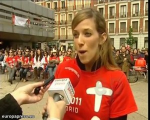 300 madrileños siguen la beatificación de Pablo II