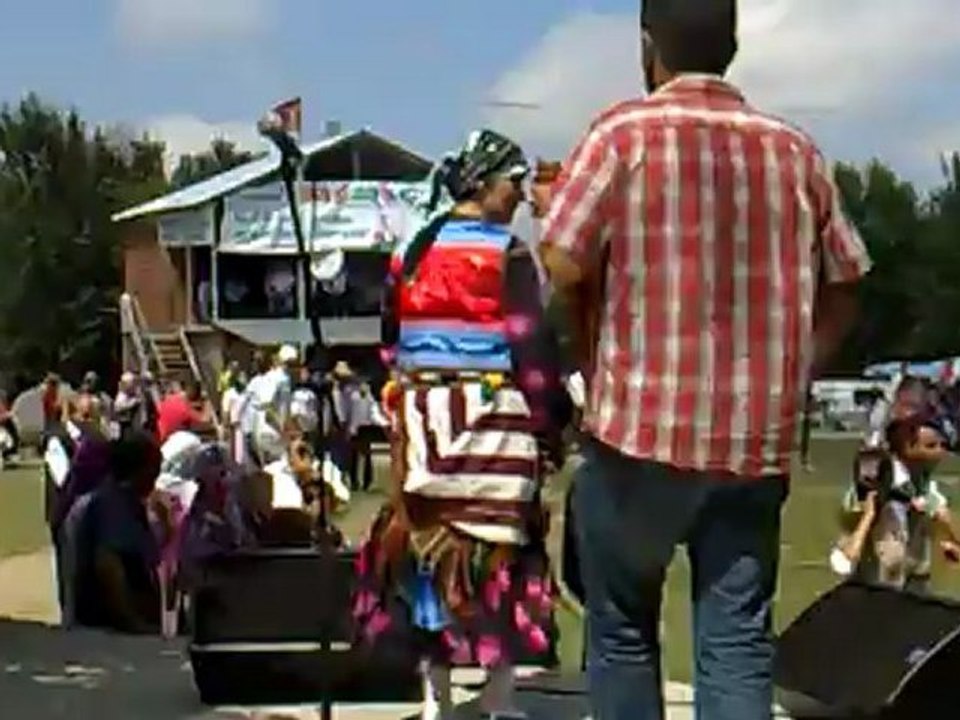 SAMSUN MAĞMURDAĞI ŞENLİĞİ 26.08.2012-AĞASARLI ZEHRA