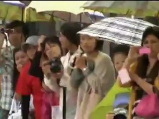 雨に打たれながらフェスタ・サンバ２０１２ 浜松
