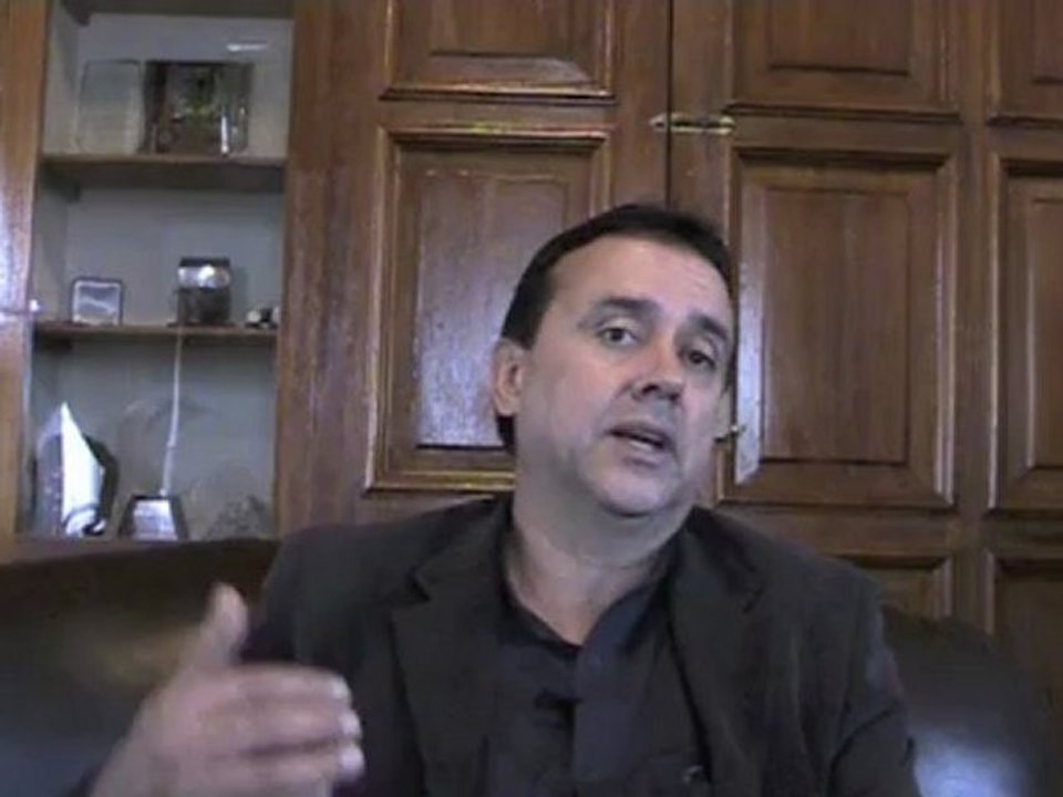 Econergy Tour - GUATEMALA - 2011-10 - INTERVIEW - Carlos Prado