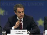 Zapatero exige a la UE una respuesta conjunta a los problemas de Grecia