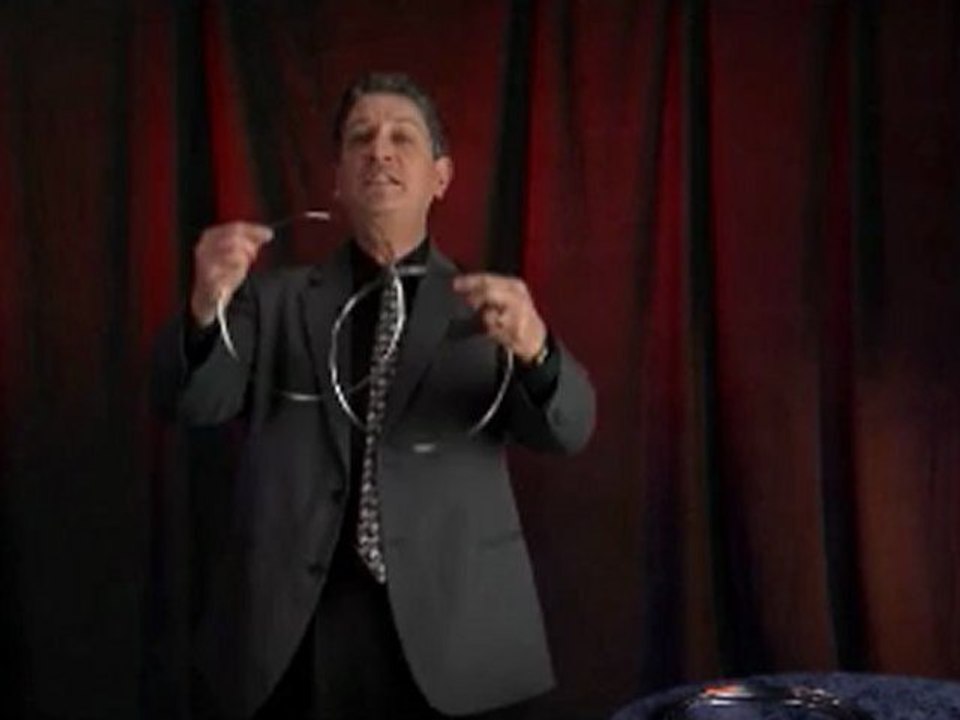 Essentials in Magic - Linking Rings (DVD)