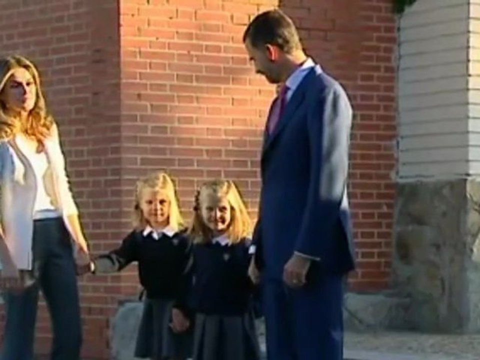 Primer día de colegio de las infantas Leonor y Sofía
